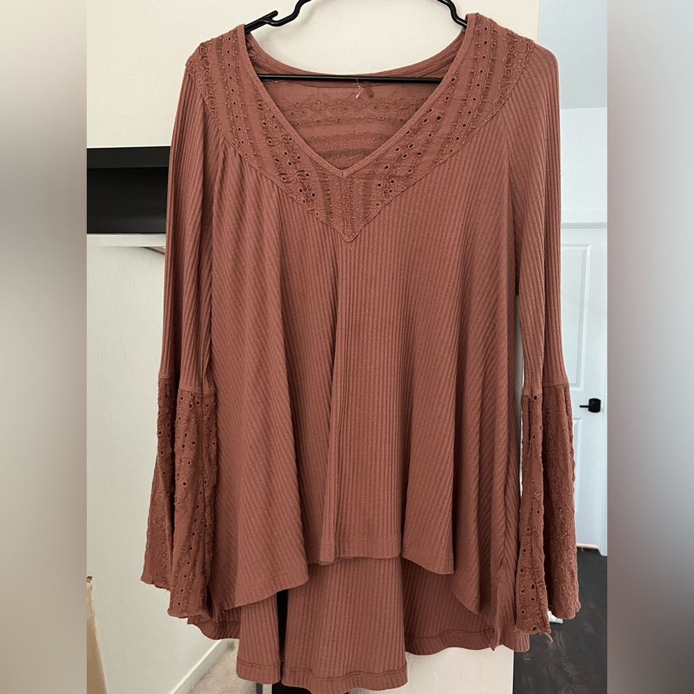 Free people bell bottom long sleeve top M